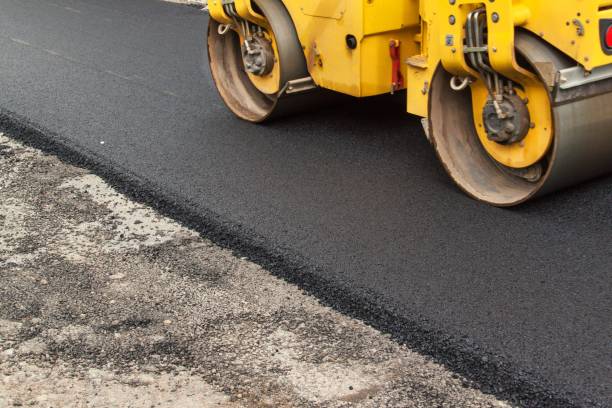 Best Driveway Paving Contractor  in Memphis, MO